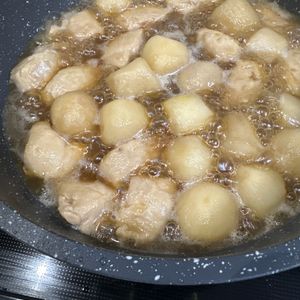 Art_angelの作ってみた!投稿(冷凍さといもでささっと「鶏肉とさといもの煮転がし」)