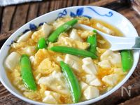 小料理屋風【スナップエンドウと豆腐の卵とろみ餡】