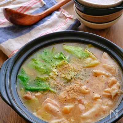 キャベツと鶏肉のピリ辛スタミナとろみ味噌鍋