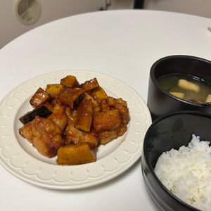 kanaの作ってみた!投稿(照りっと甘酢が食をそそる!秋の絶品【鶏れんこんの甘酢炒め】)