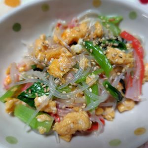 コスモスの作ってみた!投稿(＊小松菜と炒り卵の春雨サラダ＊)