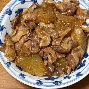 みやびん@料理初心者の作ってみた!投稿(『豚バラ大根』フライパンで10分♪味がしみしみ♡)