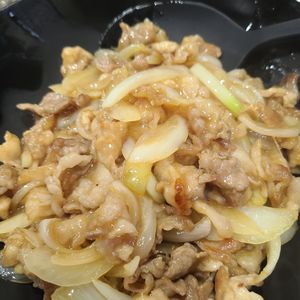 pan- 0526の作ってみた!投稿(定食屋さん風《豚こまと新玉ねぎのスタミナ炒め》)