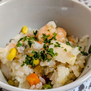 まゆのの作ってみた!投稿(材料入れてほったらかし♪【カロリー減なシーフードピラフ】)
