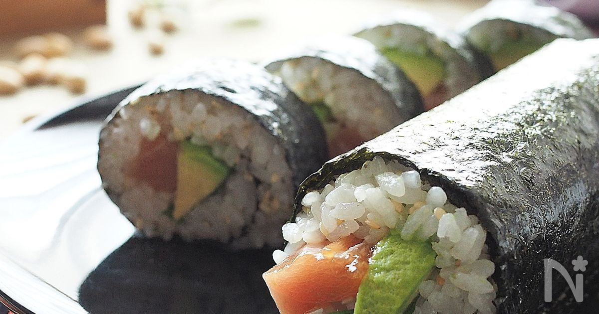 ごま油香る♪漬けマグロとアボカドの恵方巻