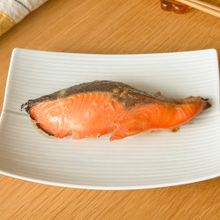 漬けるだけ老舗の味【鮭の酒粕漬け】