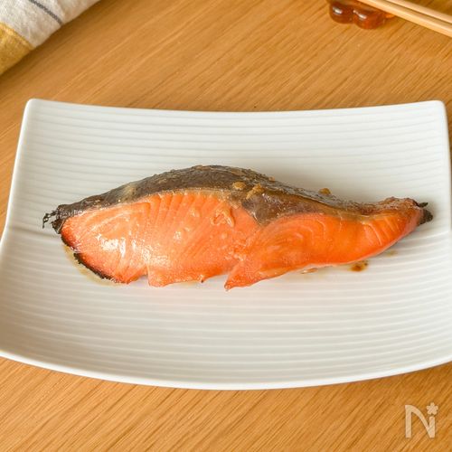漬けるだけ老舗の味【鮭の酒粕漬け】