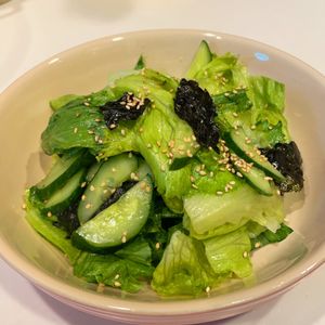 みわの作ってみた!投稿(レタスとはんぺんのチョレギ風塩麹サラダ)