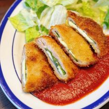 【しそチーズかつトマトソース】チーズとろ〜り♪揚げ焼きで簡単