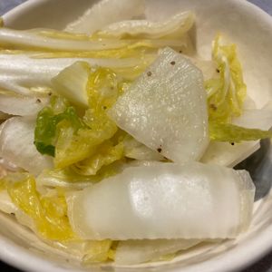 すみれの作ってみた!投稿(揉んで和えるだけ♪白菜大根の塩ダレナムル)