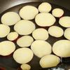 素朴でおいしい♪さつまいものはちみつレモン煮の工程2