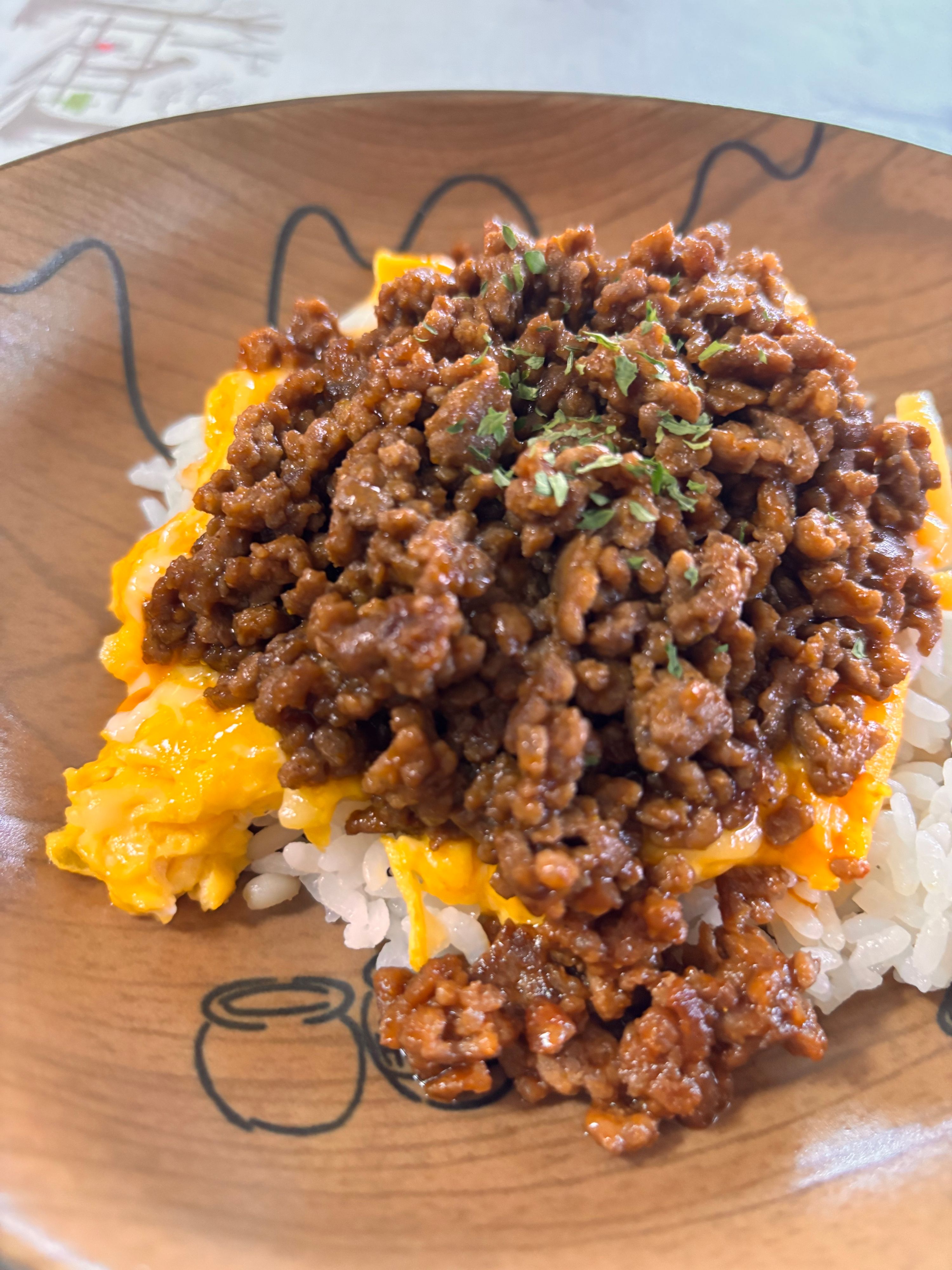 チーたまカレーそぼろご飯】包丁不要♡5分で絶品♬ランチにもの作って