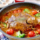15分で作る！『成形要らずのワンパン煮込みハンバーグ』