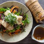 ピエトロごま醤油ガーリックで頂くぶりの唐揚げ。サラダ仕立て。