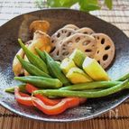 簡単☆サッと素揚げ野菜の紅白昆布だし漬け
