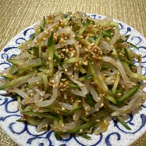 楽ラク手抜キッチン🐶🐾の作ってみた!投稿(抱えて食べたい【もやしときゅうりのおかかナムル】)