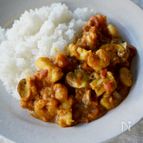 シーフードとトマトのクリームカレー