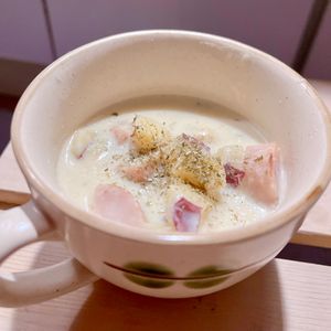 あーちゃん·͜· ♡の作ってみた!投稿(体ぽかぽか🥄チーズがとろけるさつまいものクリームスープ)