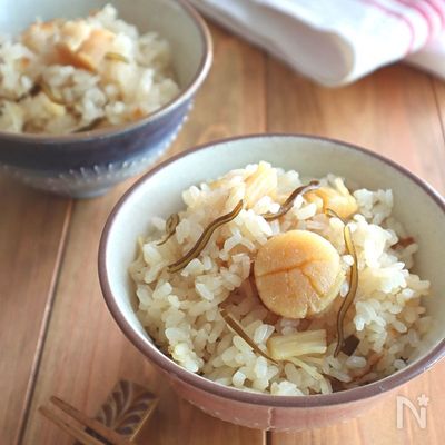 うま味たっぷり◎ほたてと昆布の炊き込みごはん