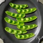 お弁当や飾りに♪スナップえんどう豆の可愛い剥き方