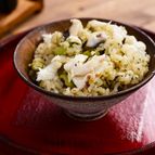 緑茶がほのかに香る「鯛と枝豆のさっぱり緑茶釜飯」