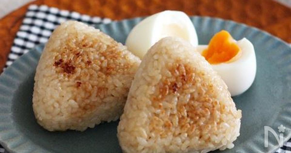 ほんだしでも十分美味しいあの味♡炊き込みご飯で焼きおにぎり♡