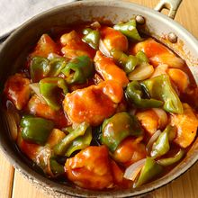 ワンパン10分！【鶏むね肉とピーマンの甘酢あん】ご飯すすむ♩