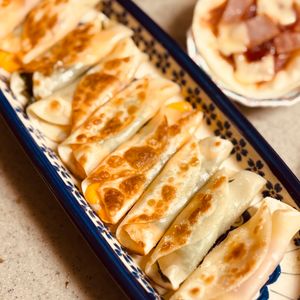 Eveの作ってみた!投稿(【ハムチー巻き】重ねて巻くだけ！パリッととまらん♪)