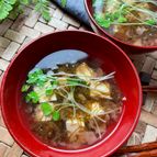 たっぷりもずくと豆腐のさっぱり梅スープ