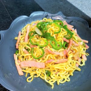 ヴェルの作ってみた!投稿(あっさりウマい！【ベーコンとピーマンの和風焼きそば】)
