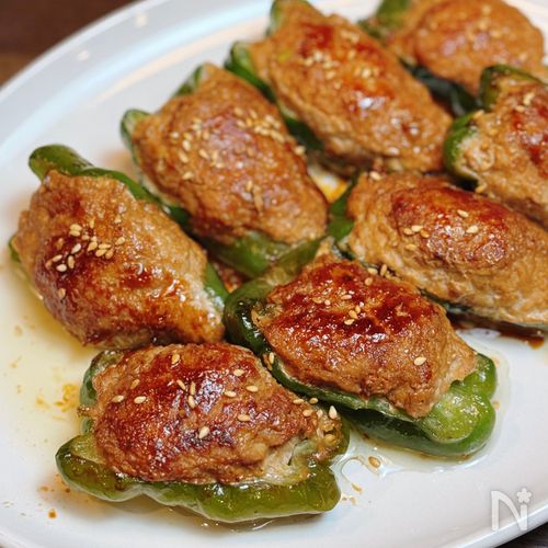 【ピーマンの肉詰め照り焼き】甘辛ダレが絶品♡ご飯が止まらない