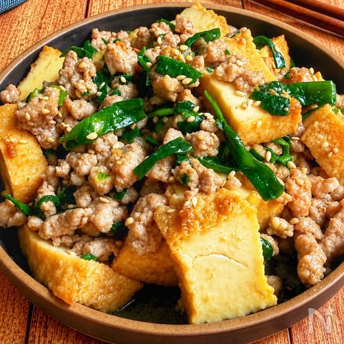 【厚揚げとニラの肉味噌炒め】ご飯が進む♪