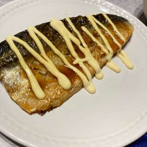 すみれの作ってみた!投稿(ご飯がすすむスピードおかず「サバの照りマヨ焼き」)