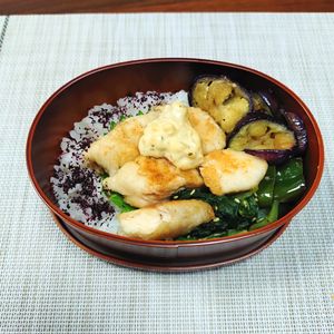 とまと・りこぴんの作ってみた!投稿(【15分弁当】チキン南蛮風のっけ弁当♪)