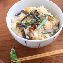 塩こうじでうま味マシマシ♪山菜おこわ