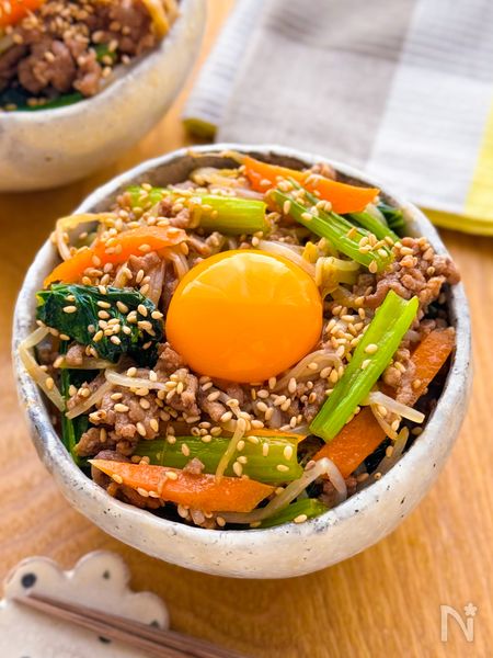 【ワンパンそぼろビビンバ丼♩】とにかく簡単♡10分で完成☻