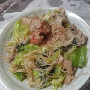 コスモスの作ってみた!投稿(本気出したらやばい♡『野菜ビーフン』)