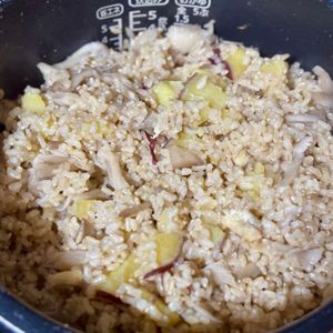 弥夜の作ってみた!投稿(白だしで簡単♡『さつまいもときのこの炊き込みご飯』)