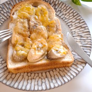 とのちゃまの作ってみた!投稿(はちみつチーズおつまみバナナトースト)