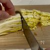 白菜余ったらこれ作ろ！【白菜春雨】の工程1