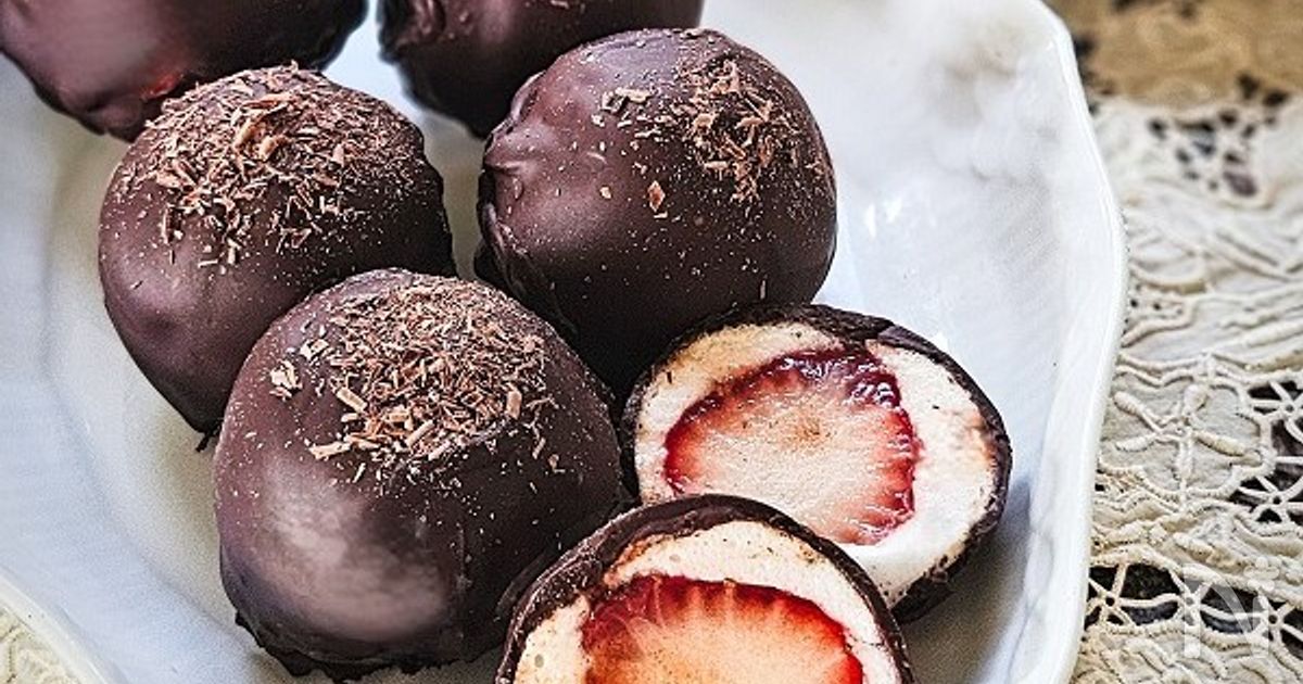 手作り甘さ控えめ🧡フワフワマシュマロinまるごと🍓チョコ | レシピサイトNadia
