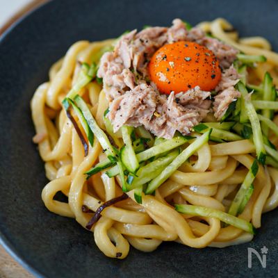 【ごま油香る♪塩昆布とツナのまぜうどん】レンジで早ウマ♪