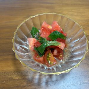 こむぎの作ってみた!投稿(3分で完成《大葉香る♡塩レモントマト》)