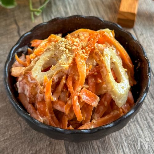 レンジで簡単♩人参とちくわの胡麻和え