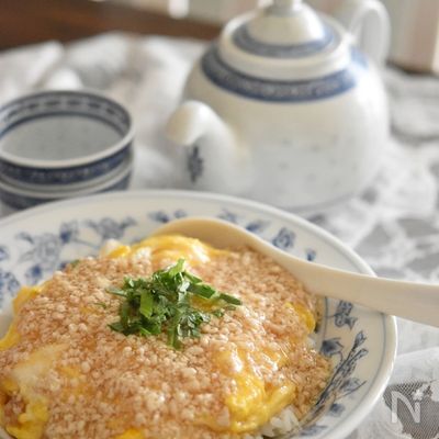 鶏そぼろあんかけのふわふわ卵丼【アレンジ】