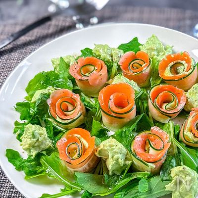 【アボチサーモン】食卓が華やぐまるでお花畑な前菜サラダ