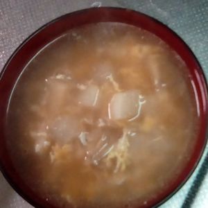 鶏皮坊主の作ってみた!投稿(【大根とベーコンのコンソメ卵スープ】絶品褒められスープ♡)