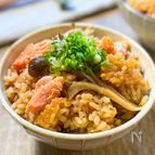 500万再生【きのこと鮭バター炊き込みご飯】