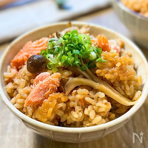 500万再生【きのこと鮭バター炊き込みご飯】