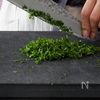 【かつおの大葉ジェノベ】たった５分で！？いつもの刺身が大変身の工程1